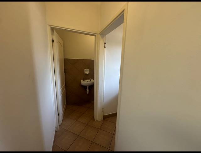 42M² OFFICE FOR SALE IN UMHLANGA CENTRAL